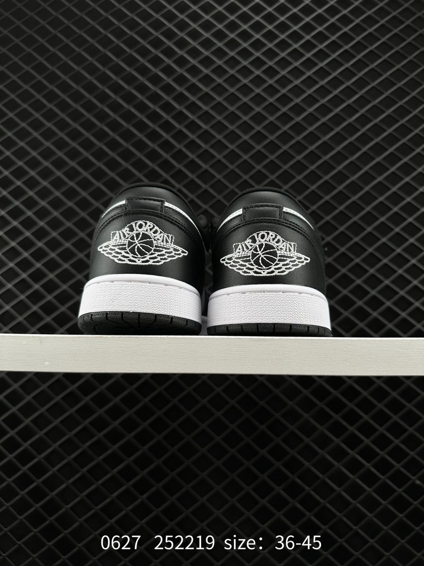 Air Jordan 1 Low AJ1